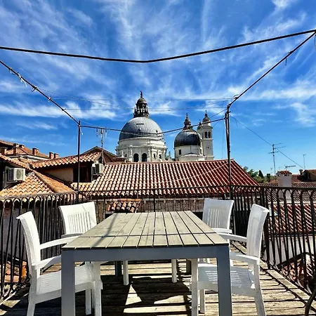 Appartement Salute-accademia *
