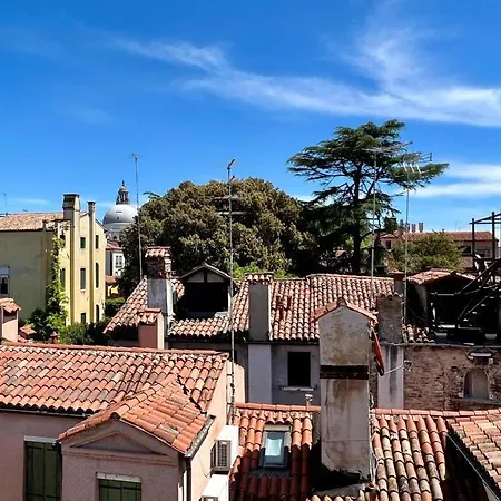 Apartament Salute-accademia *