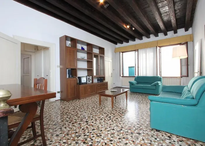 Salute-accademia 아파트