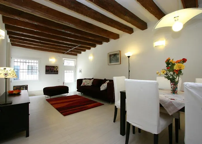 Salute-accademia 아파트