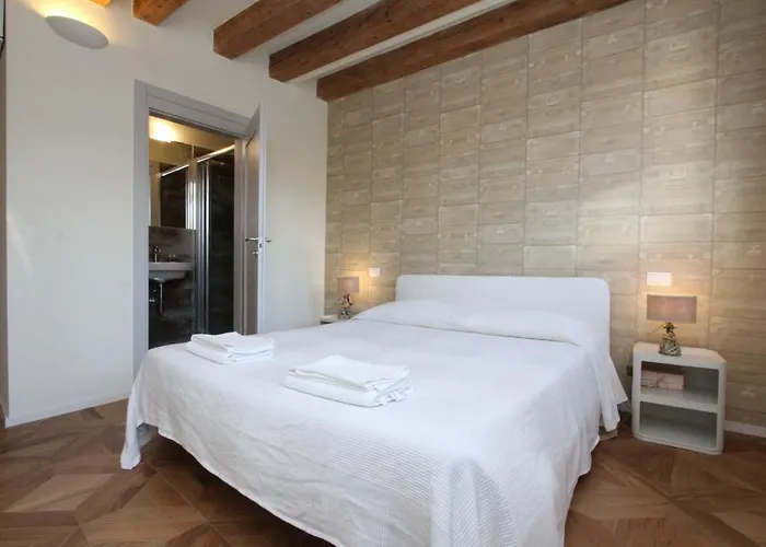 아파트 Salute-accademia