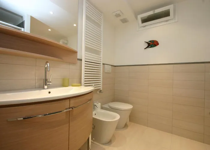 Salute-accademia 아파트 *